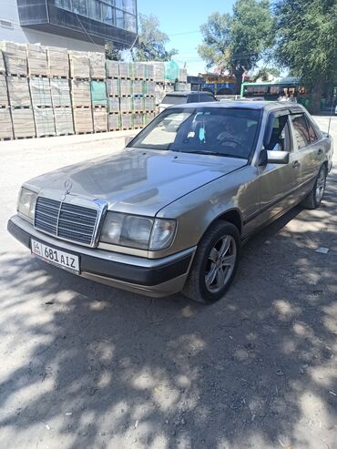 срочно авто продаю: Mercedes-Benz 230: 1989 г., 2.3 л, Механика, Бензин, Седан