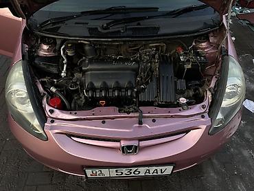 Honda: Honda Fit: 2002 г., 1.3 л, Вариатор, Бензин, Хэтчбэк — 11