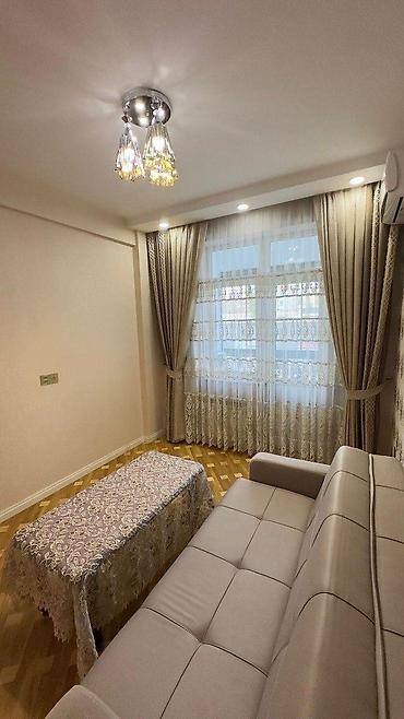 əmlak birjası: Yeni Yasamal, 3 otaqlı, Yeni tikili, m. İnşaatçılar, 115 kv. m — 9