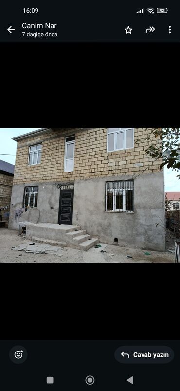 keşlə kirayə evlər 2025: Satılır: 2 mərtəbəli fərdi yaşayış evi - Divarlar qırmızı/kərpic