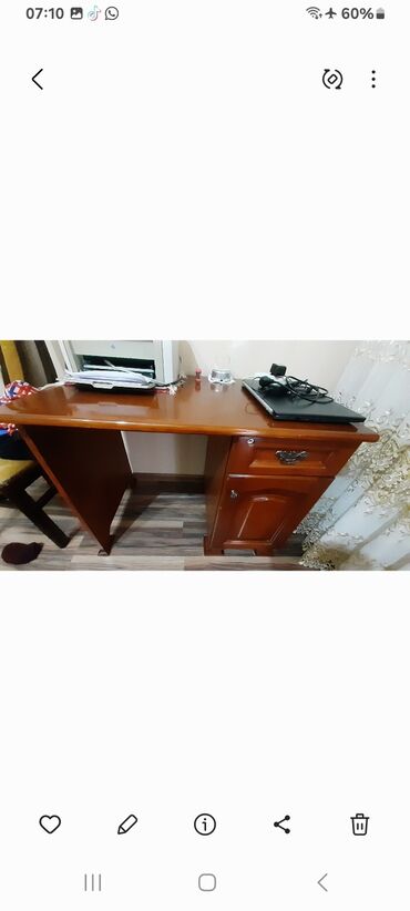 Taburetlər: Kompüter masası, İşlənmiş, Açılmayan, Taxta, Dördbucaq masa