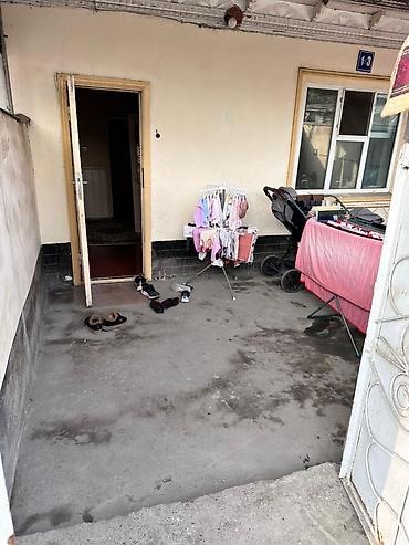 кафе ош: 4 бөлмө, 80 м², Хрущевка, 2 кабат, Эски ремонт — 2