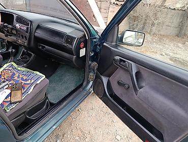 Volkswagen: Volkswagen Vento: 1996 г., 1.8 л, Механика, Бензин, Седан — 8