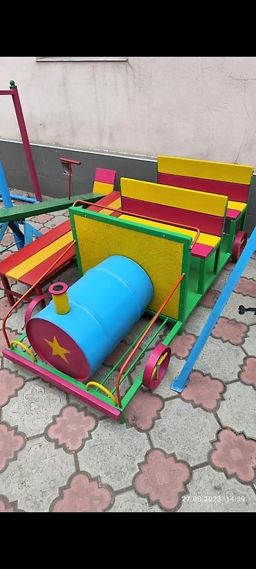 Детские площадки: В наличии Детский игровой паравозик и машинка . Сделано из металла — 6