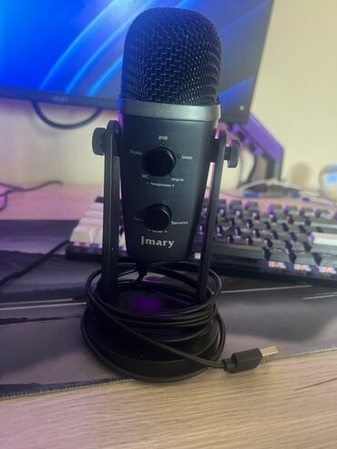 дистанционный микрафон: Конденсаторный USB-микрофон Jmary MC-PW10 на настольной подставке