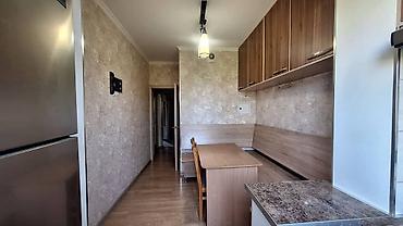 106: 3 комнаты, 62 м², 6 мкр 106 серия, 5 этаж — 6
