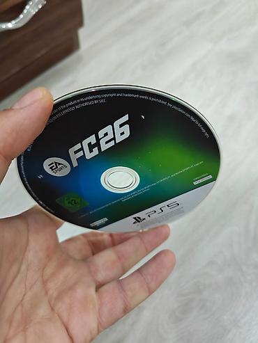 PS5 (Sony PlayStation 5): Ev şəraitində çox səliqəli istifadə olunub, cızıq,ve ya problemi — 1