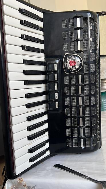 Спорт жана хобби: Аккордеон Royal Standard (модель «Melodion») - Клавишная сторона — 1