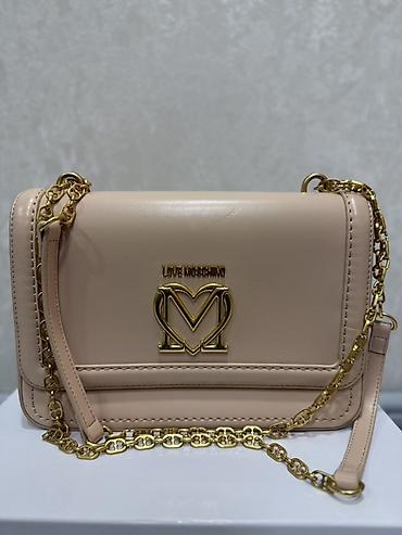 Aksesuarlar: Love Moschino çiyin çantası chox az cemi 2 defe istifade etmisem — 1