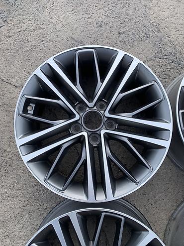 диски на грандеур: Литые Диски R 17 Hyundai, Комплект, отверстий - 5, Б/у — 2