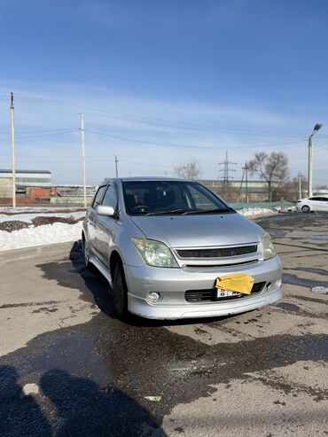 тайота виз: Toyota ist: 2004 г., 1.3 л, Автомат, Бензин, Хэтчбэк