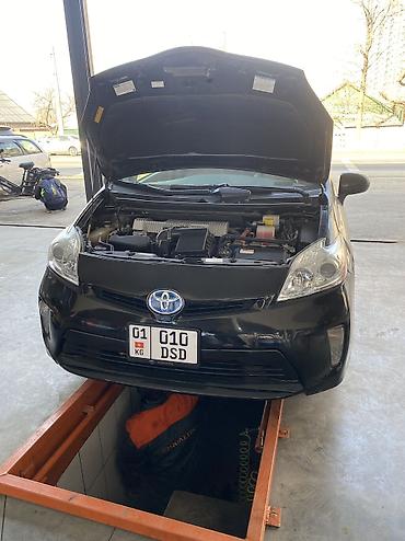 Toyota: Toyota Prius: 2015 г., 1.8 л, Вариатор, Гибрид, Хэтчбэк — 11