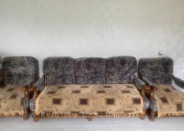 Mebel: İşlənmiş, Klassik divan, Divan, Bazasız, Açılmayan — 1