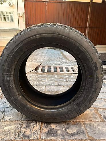 Комплект зимних шин 225/60 R16 98Q. Характеристики: - Размер: 225/60