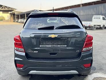 тралл одиночка: Chevrolet Trax: 2017 г., Автомат, Бензин, Кроссовер — 4