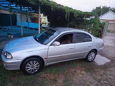 Транспорт: Toyota Avensis: 2002 г., 1.8 л, Механика, Бензин, Седан — 4