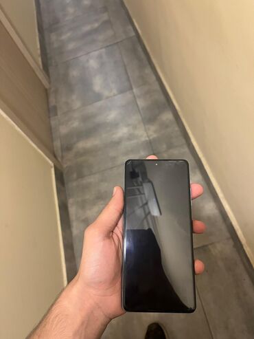 4 g modem: Poco X5 Pro 5G, 256 GB, Sensor
