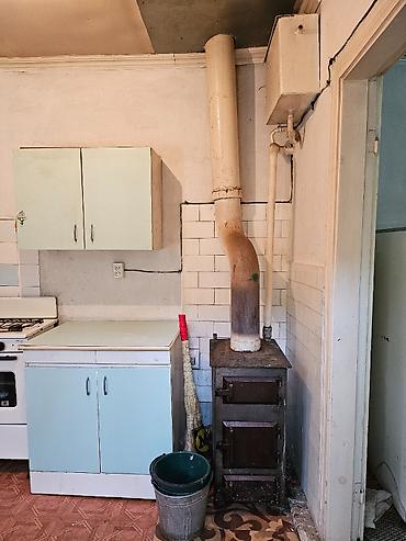 Квартиры: 2 комнаты, 35 м², Кызыл Аскер 1 этаж, Старый ремонт — 10