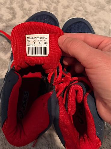 ички кийим: Кроссовки ASICS (две пары, детские/подростковые) - Модели: высокие — 3