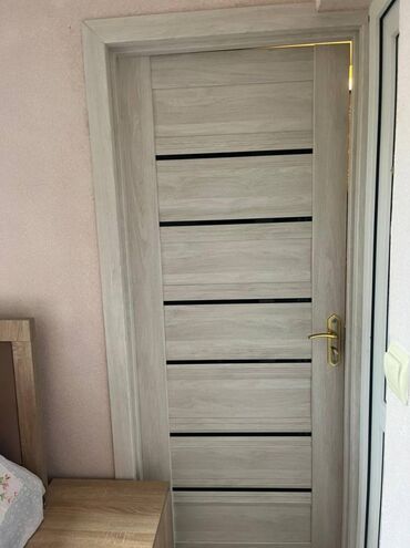 Uzunmüddətli kirayə mənzillər: 9-cu mikrorayon, Tərlan şadlıq sarayın yaxınlığı, 5 mərtəbəli binanın — 7