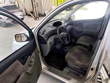 voxy noah: Toyota Yaris Verso: 2002 г., 1.5 л, Механика, Бензин, Минивэн — 5