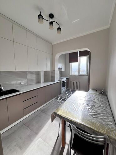 дом мкр достук: 3 комнаты, 71 м², 106 серия, 8 этаж, Евроремонт