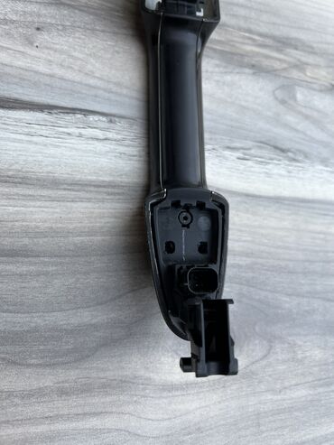 Дверные ручки: Передняя правая дверная ручка Дверная ручка Toyota Б/у, Оригинал — 12