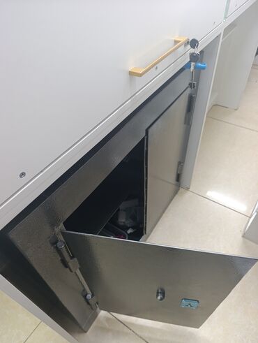 Торговля: Продается готовый бизнес. Бутик аксессуаров и украшений «Ак-Мөөp» Что — 9