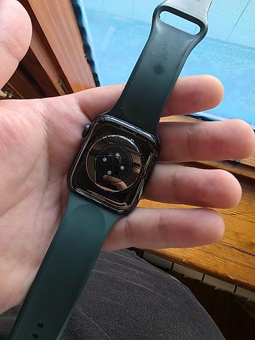 apple usb: Apple Watch Series 7 (GPS) – 45 mm, qara korpus, yaşıl silikon qayış — 2