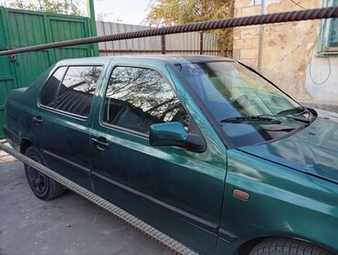 спринтер грузовой куплю: Volkswagen Vento: 1995 г., 1.8 л, Механика, Бензин, Седан