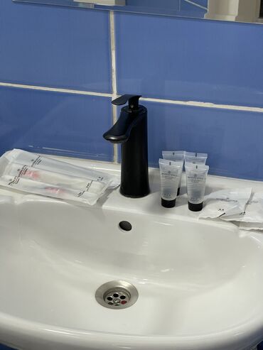 Посуточная аренда квартир: 1 комната, Бронь, Душевая кабина, Банные принадлежности at lalafo.kg — 8 Посуточная аренда квартир: 1 комната, Бронь, Душевая кабина, Банные принадлежности — 8