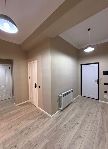 Mənzil alıram: Tam təmirli.Qara Qarayev metroya 5 dəq mesafede. Orbita MTK.11 mertebe — 6