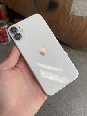 Apple iPhone: IPhone 11, Б/у, 128 ГБ, Белый, Зарядное устройство, Защитное стекло, Чехол, 82 %