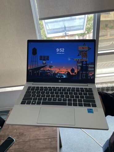 HP: HP ProBook, 13.3 ", Intel Core i5, 256 GB