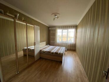 Köhnə tikili: Bakı, 3 otaqlı, Köhnə tikili, m. Memar Əcəmi, 55 kv. m — 3