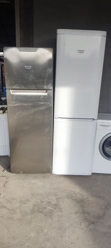 муздаткыч кичинекей: Холодильник Indesit, Двухкамерный, No frost