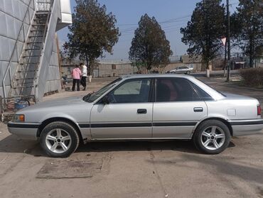 Mazda: Mazda 626: 2.2 л, Механика, Бензин, Седан