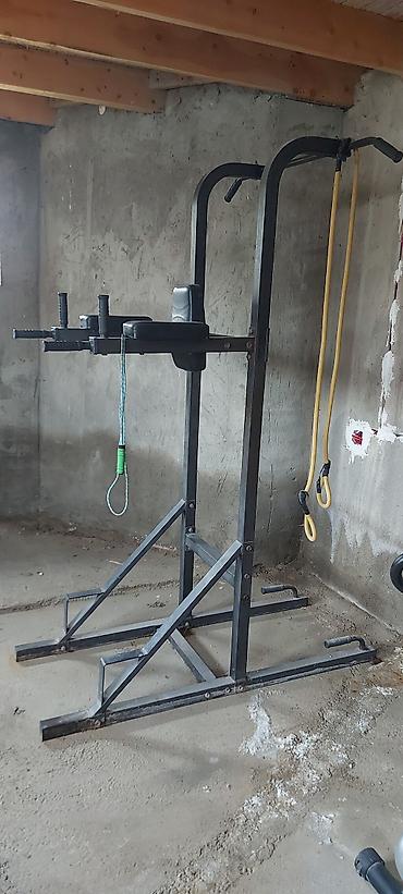 Turniklər və bruslar: Çoxfunksiyalı güc stansiyası – turnik, dips və press üçün Green Hill — 1