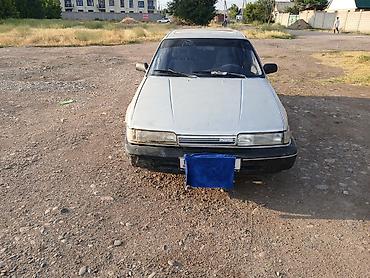 банпер саната: Mazda 626: 1989 г., Кол менен иштөөчү, Седан — 7