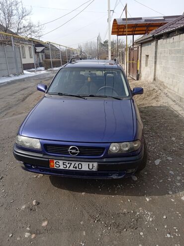 Opel: Opel Astra: 1995 г., 1.6 л, Механика, Бензин, Универсал