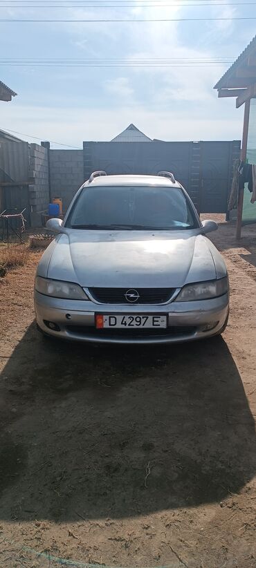 Opel: Opel Vectra: 1999 г., 1.6 л, Механика, Бензин, Универсал — 11