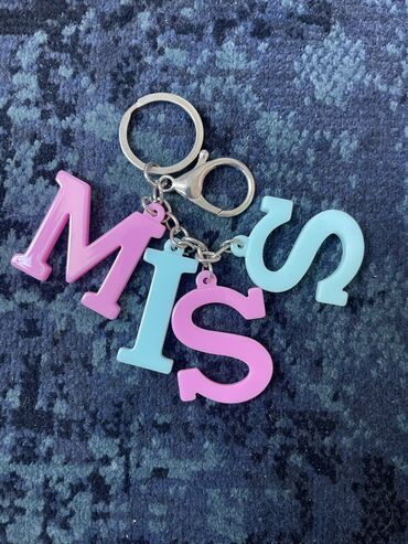 original miss sixty broj ko zeli jos slika: Privezak za kljuceve MISS
