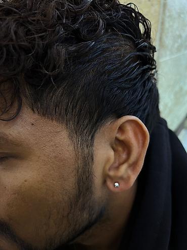 Пирсинг: Прокол ушей профессиональным мастером. — Только стерильные инструменты — 4