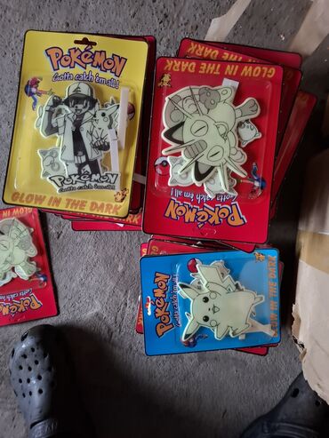 Sličice i albumi za sličice: Prodajem pokemon stare slicice oko 10 god . akcija 700 po kutiji din! — 8