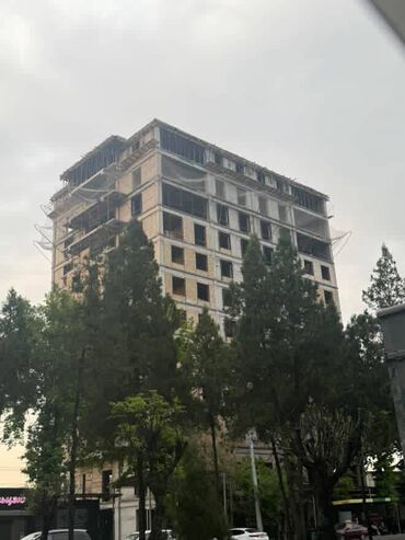 Салоны красоты: 1 комната, 42 м², Элитка, 8 этаж, ПСО (под самоотделку)