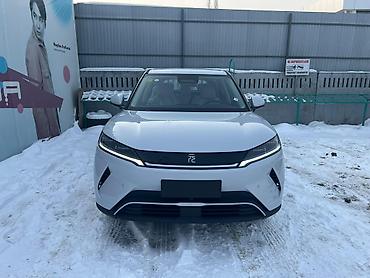 BYD: BYD Yuan Up: 2025 г., Электромобиль, Кроссовер — 10