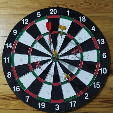 Спортивная форма: Darts lövhəsi ilə dəstlər evdə və ya ofisdə əyləncəli vaxt keçirmək
