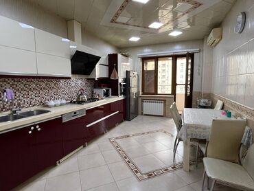 Yeni tikili: 4 otaqlı, Yeni tikili, 198 kv. m — 9