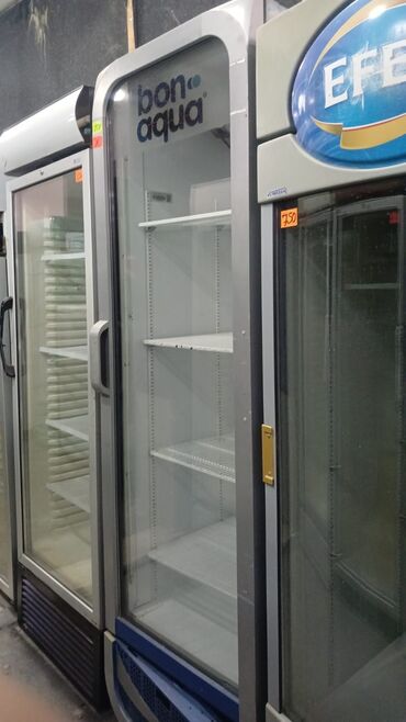 Soyuducu vitrinləri: Su ve şirə vitrini əla işləyir 3 ay zəmanət verilir Avropa istehsalı