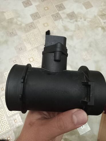 Soyutma və qızdırma sistemləri: M111 Motor üçün Vozduxamer 0280217114 Kitay kopyası işləyəndi 40